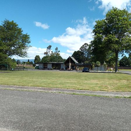 Tongariro Junction Accommodation Turangi Exterior photo