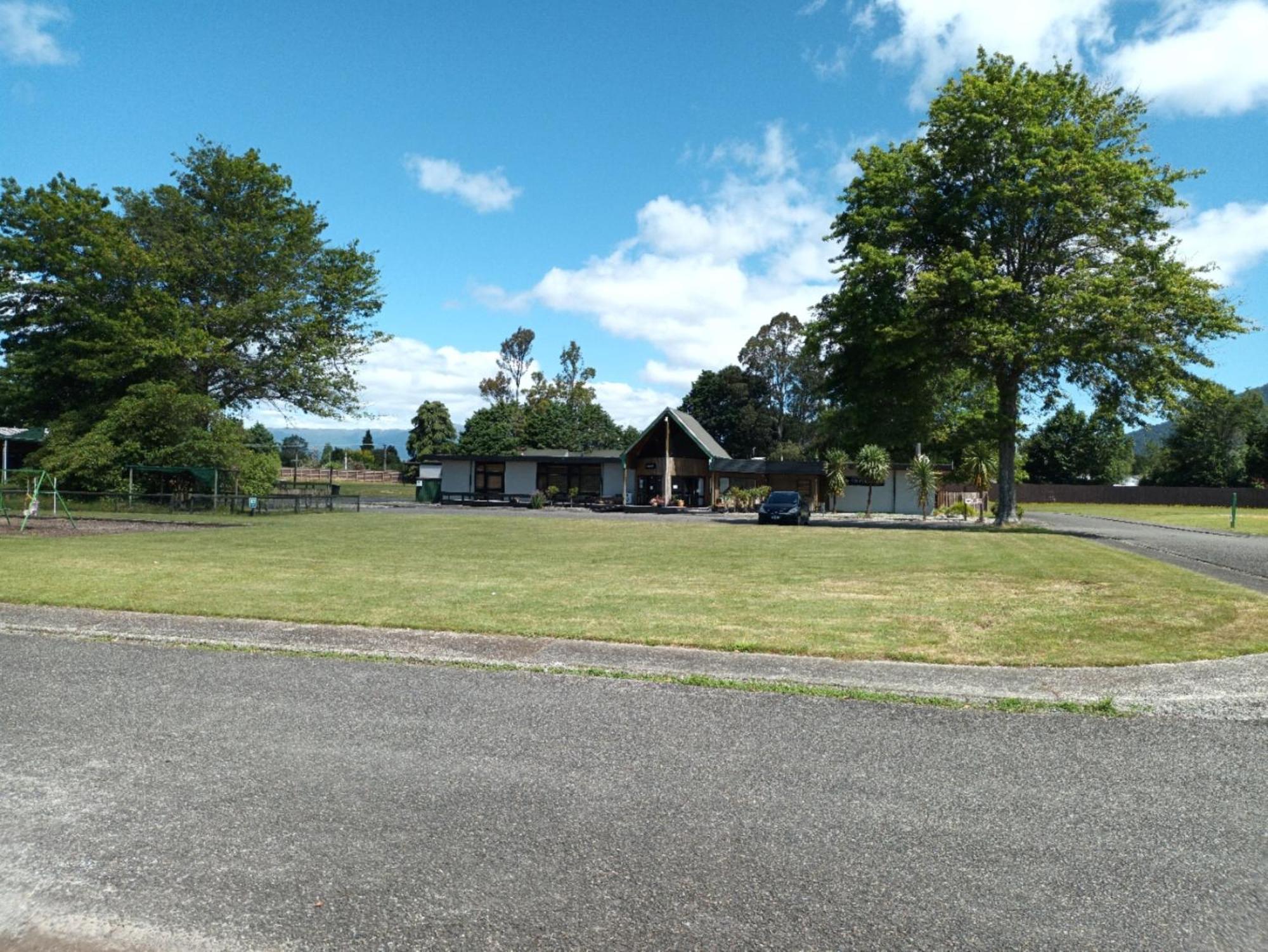 Tongariro Junction Accommodation Turangi Exterior photo